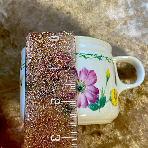 Set of 3 | studio nova mugs. Garden bloom. Made in Thailand. - Picture 5 of 6